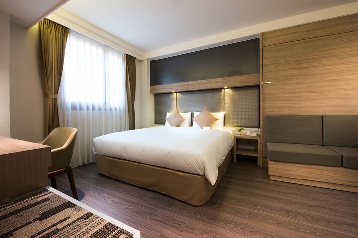 Room 9 of 55
