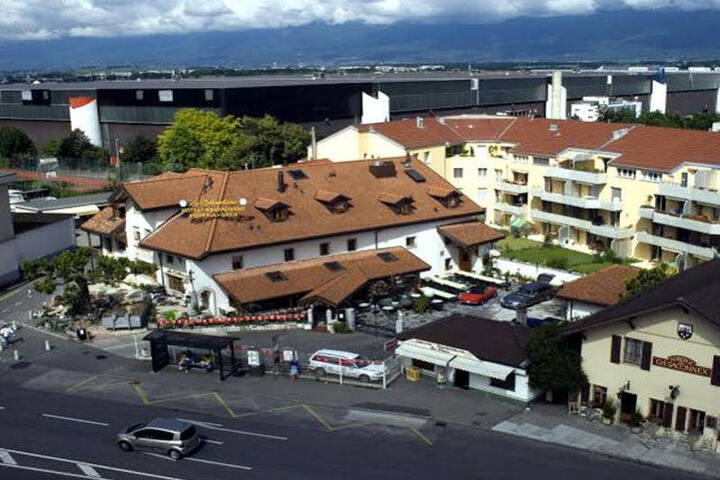 Hotel 3 of 3