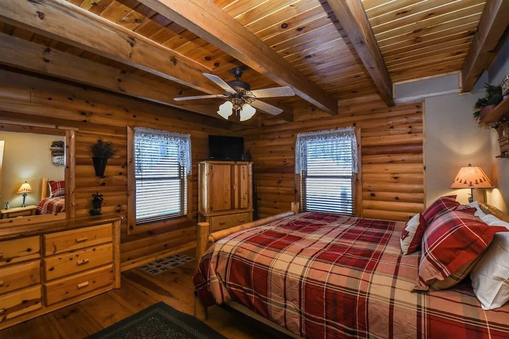 Room 4 of 14