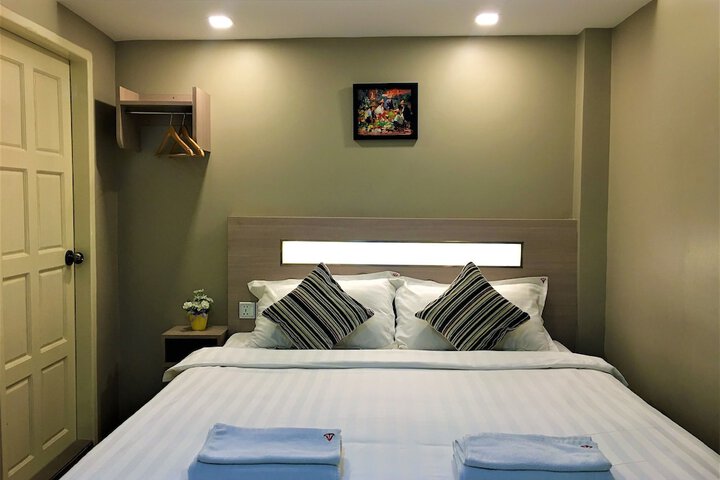 Room 5 of 58