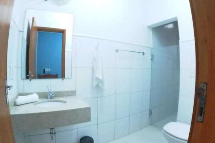 Room 12 of 16