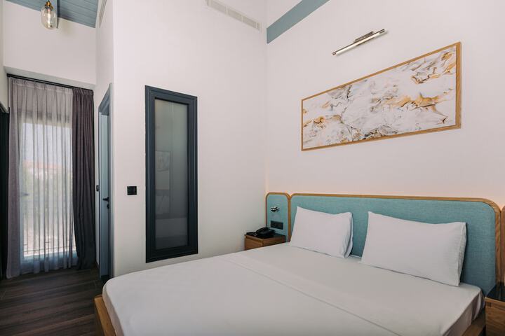 Room 25 of 101