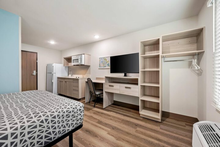 Room 16 of 30
