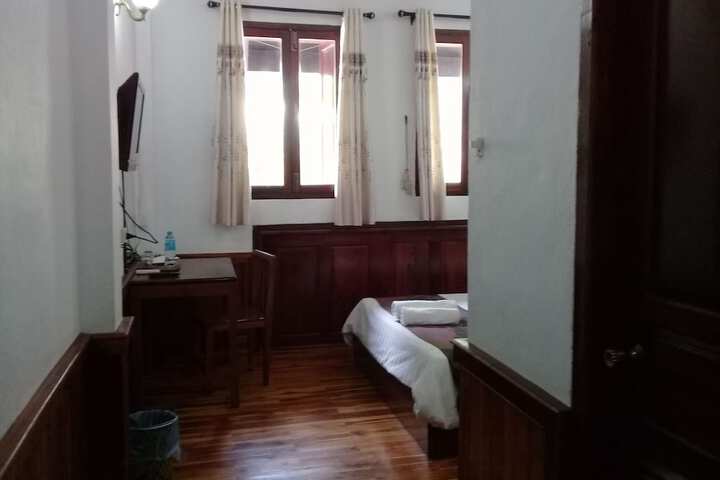 Room 11 of 78