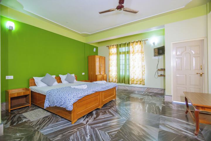 Room 16 of 60