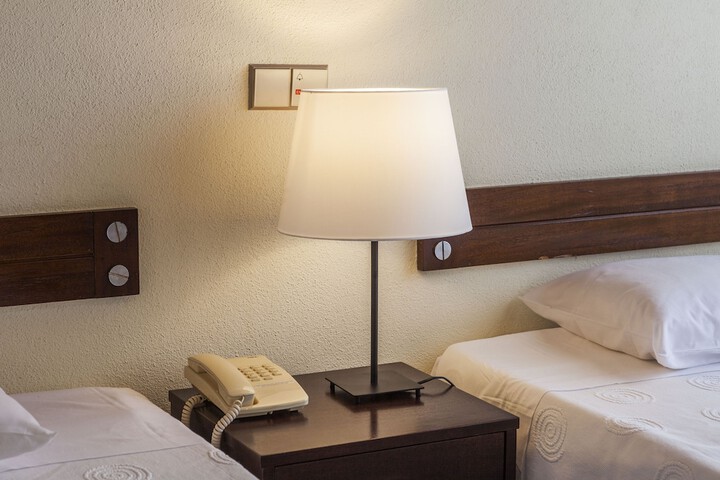 Room 25 of 87