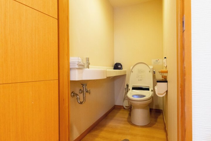 Room 21 of 111