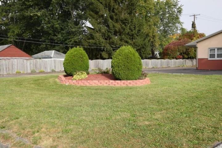 Property Grounds 27 of 30