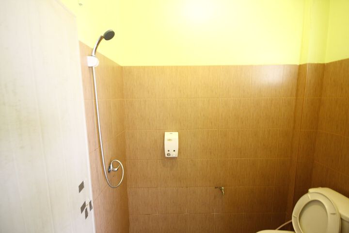 Room 16 of 31
