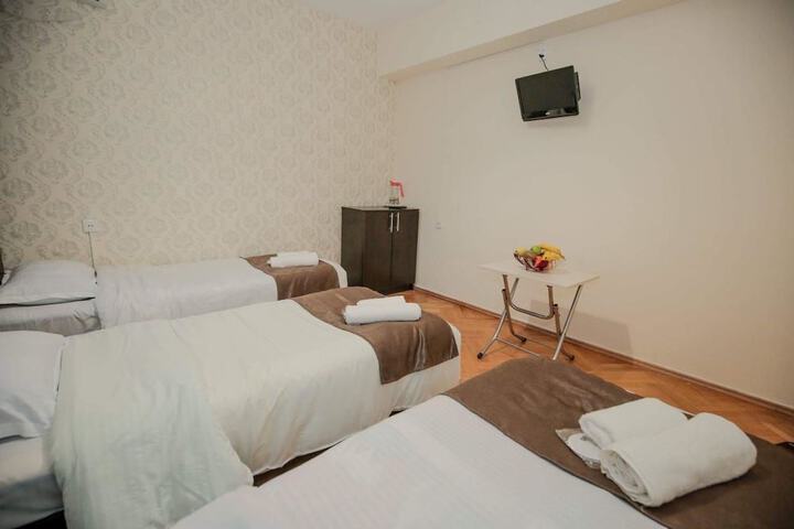 Room 8 of 39