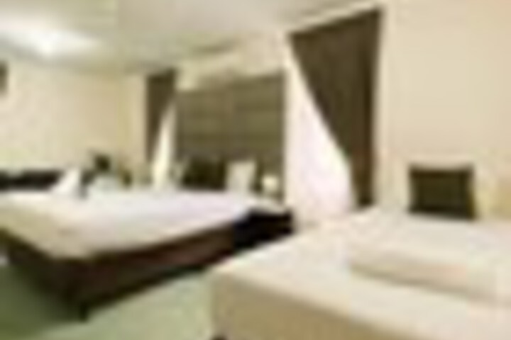 Room 20 of 105