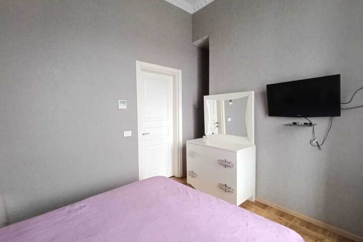 Room 13 of 78