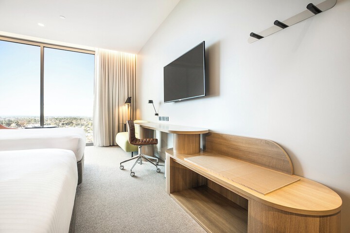 Room 17 of 124
