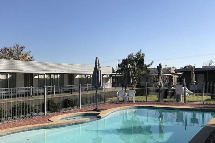 Pool 37 of 42