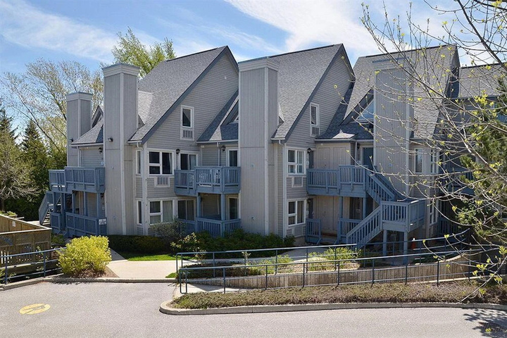 Classy Mountainside Studio 403