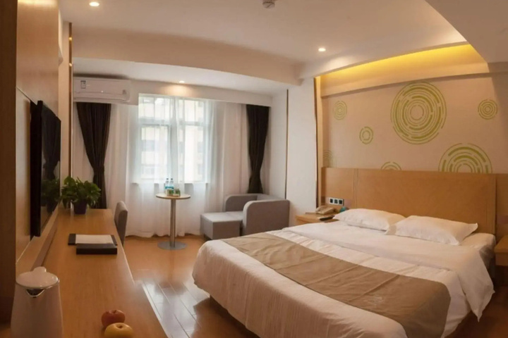 Room 3 of 5