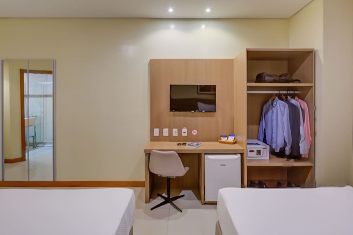 Room 17 of 52