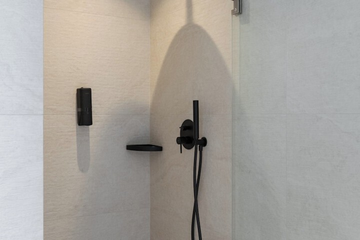 Room 46 of 79