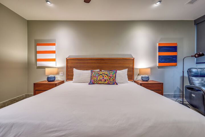 Room 41 of 270