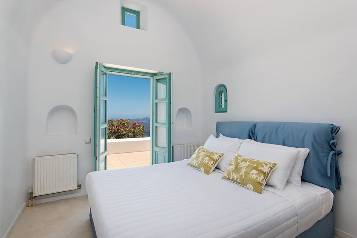 Room 7 of 28