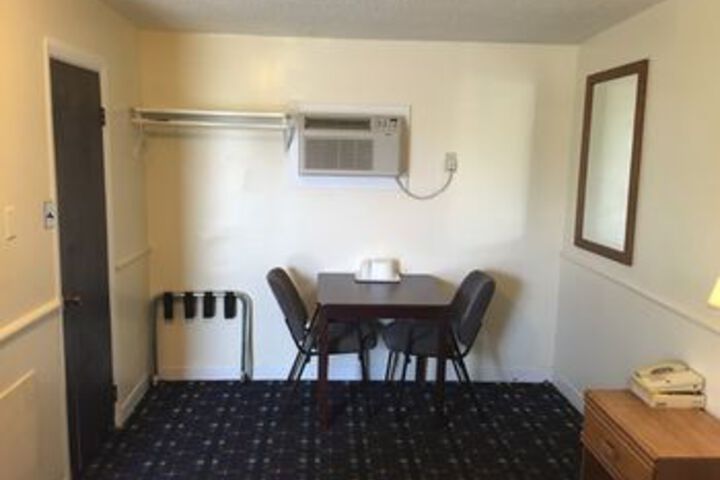 Room 12 of 13