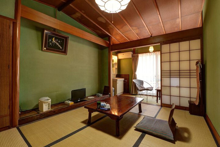 Room 7 of 58