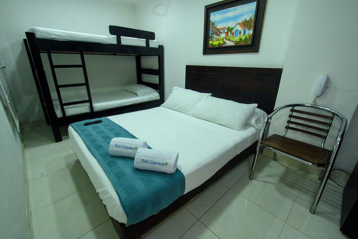 Room 5 of 14