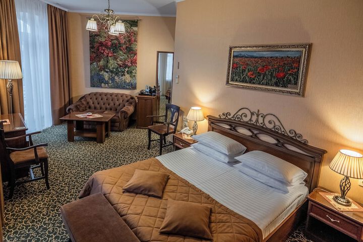 Room 20 of 95
