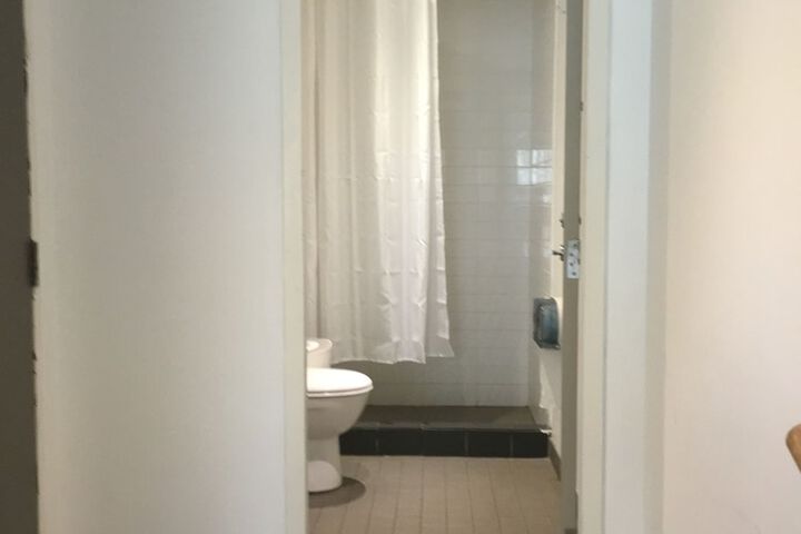 Room 30 of 51