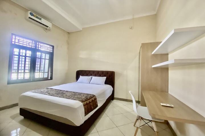 Room 13 of 24