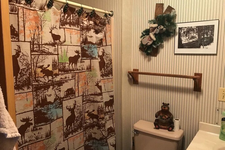 Room 5 of 34