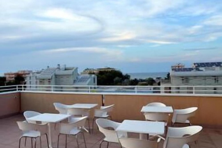 Terrace/Patio 33 of 34