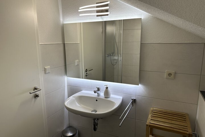 Room 75 of 109