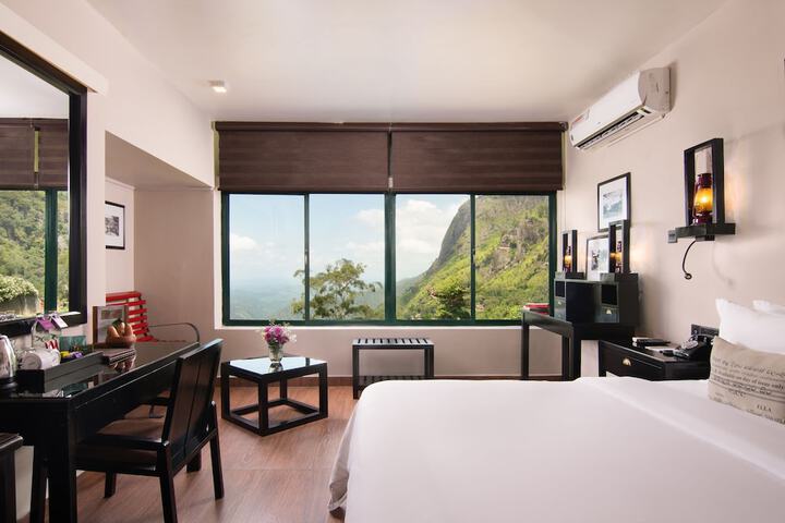 Room 14 of 49