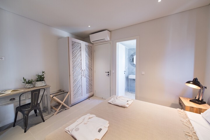 Room 36 of 191