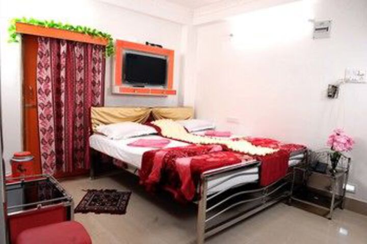 Room 14 of 22