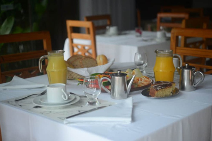 Breakfast/Coffee Service 51 of 67
