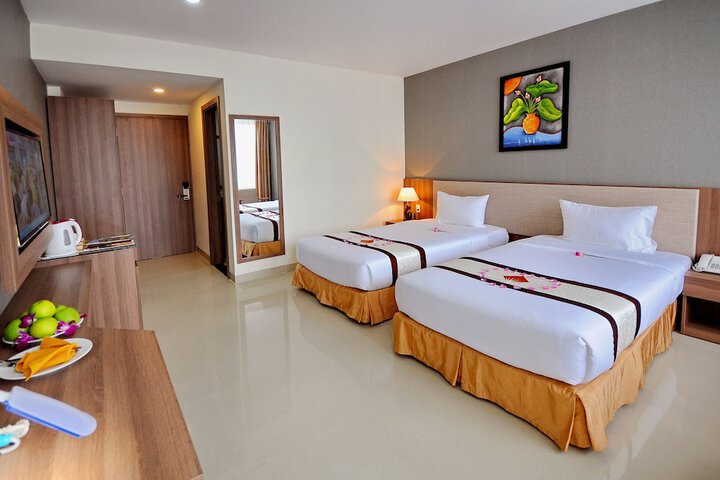 Room 14 of 65