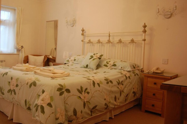 Room 14 of 38