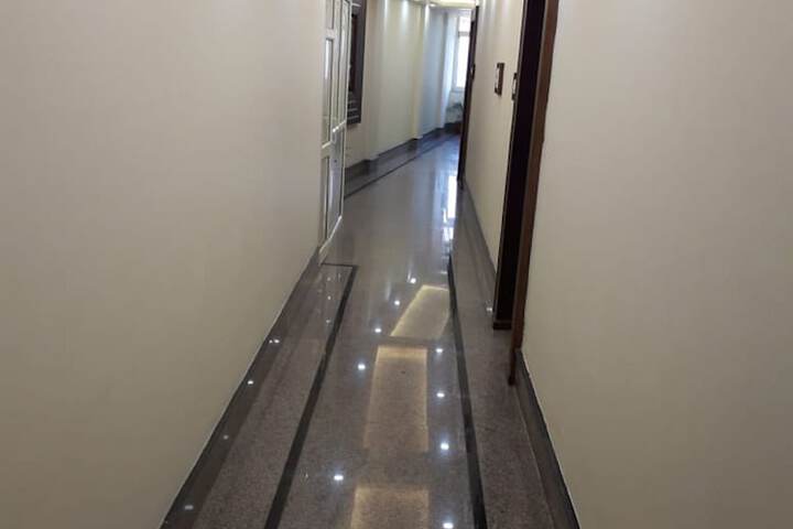 Ballroom/Hall 26 of 30