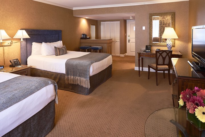 Room 2 of 53