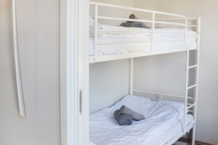 Room 45 of 138