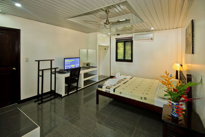 Room 10 of 53