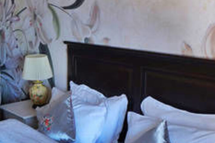Room 20 of 153