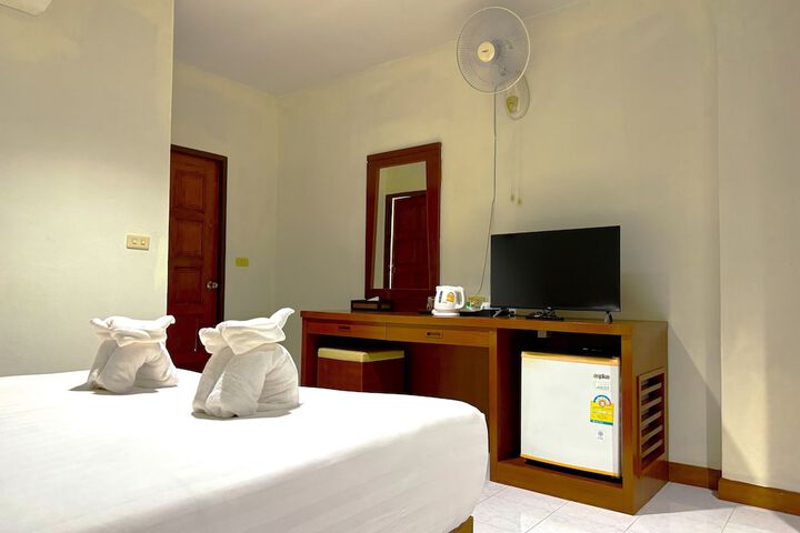Room 30 of 79