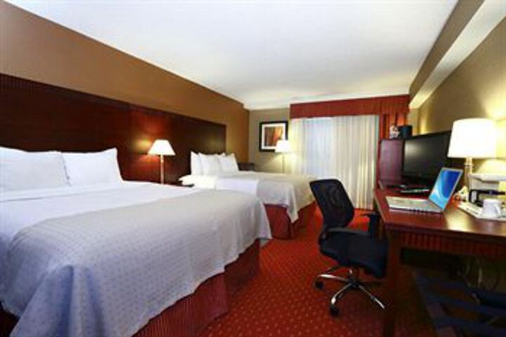 Room 8 of 14