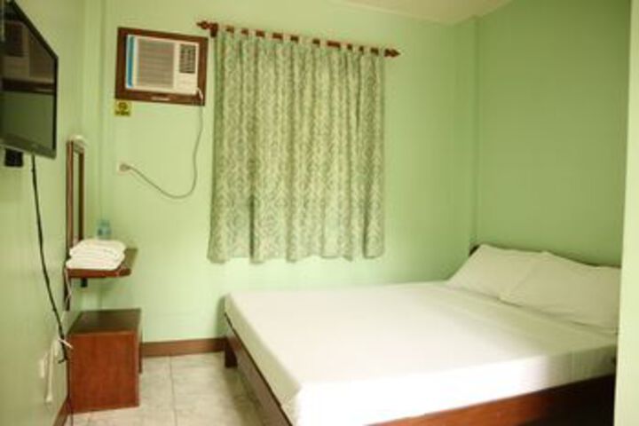 Room 10 of 35