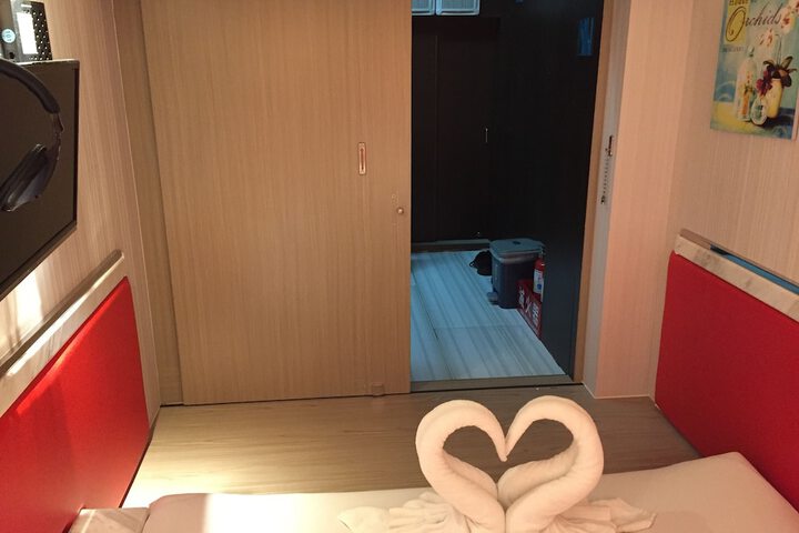 Room 16 of 61