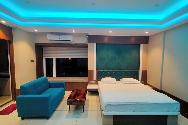Room 5 of 29