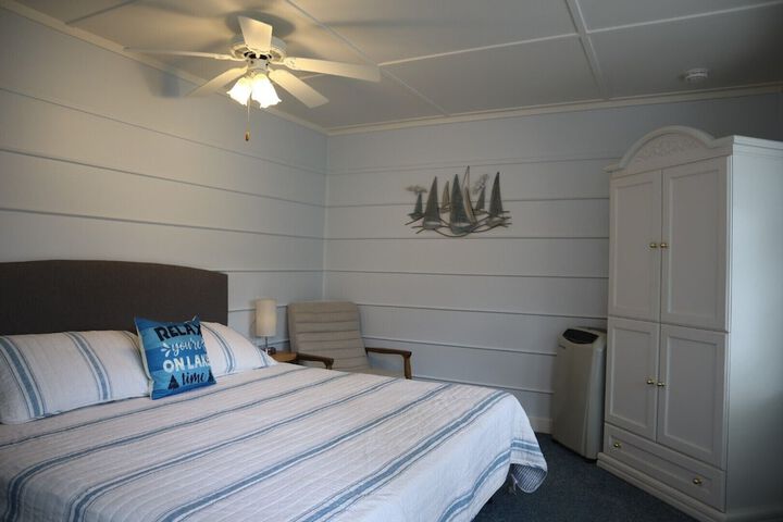 Room 2 of 22